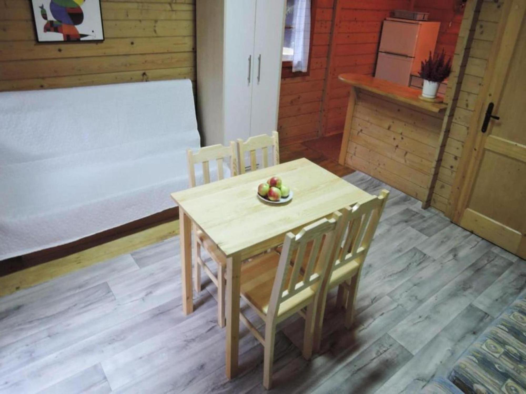 Bungalow In Lubin At 300 M From The Lake Екстер'єр фото
